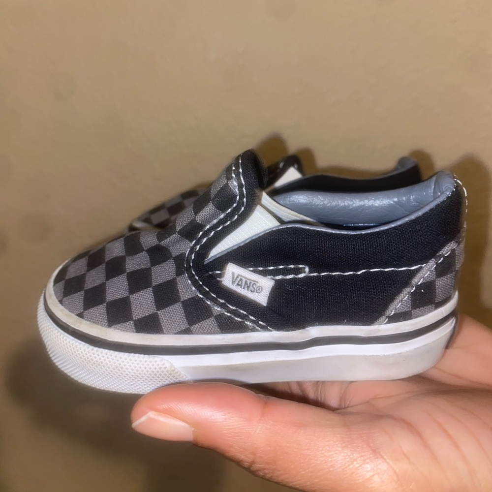 Worn 2x toddler boy vans size 4
